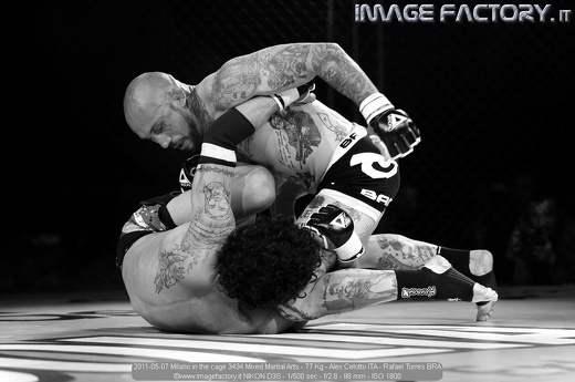 2011-05-07 Milano in the cage 3434 Mixed Martial Arts - 77 Kg - Alex Celotto ITA - Rafael Torres BRA